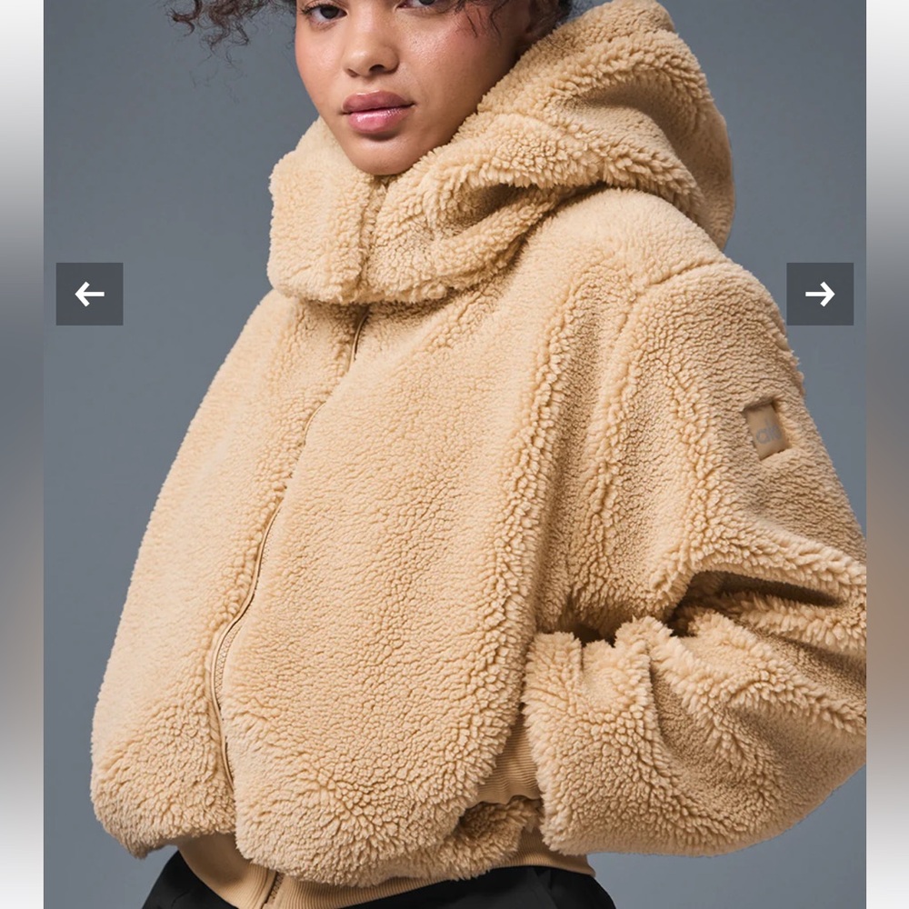 Alo Foxy Sherpa Jacket